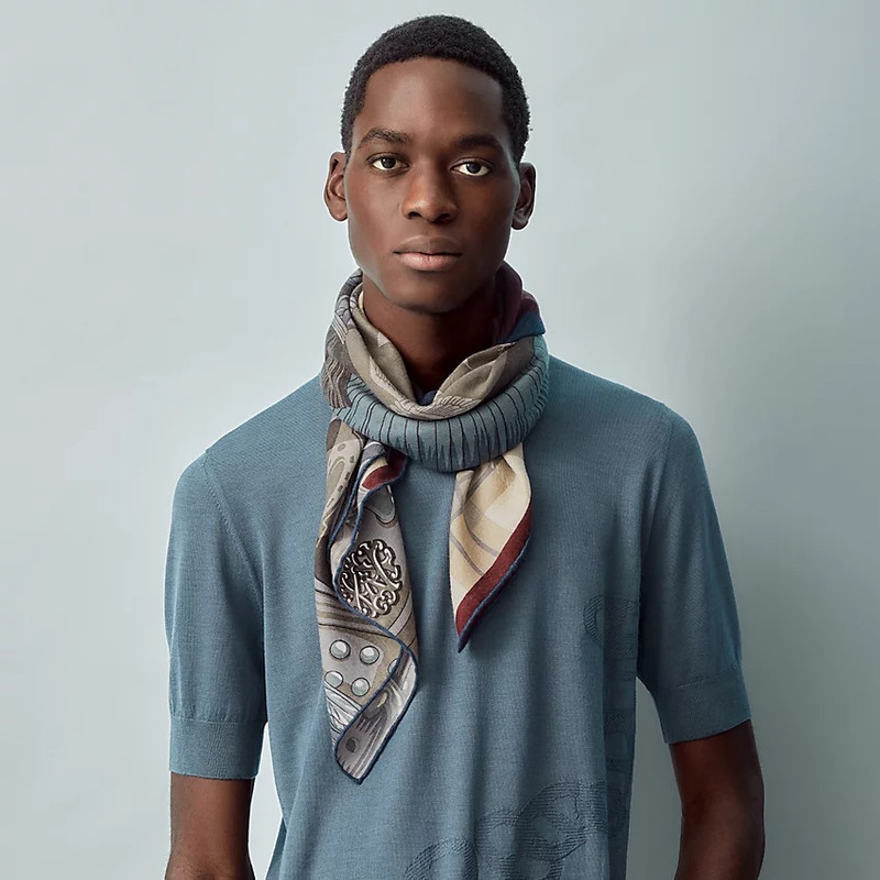Hermès Cheval Punk scarf 100 outlook