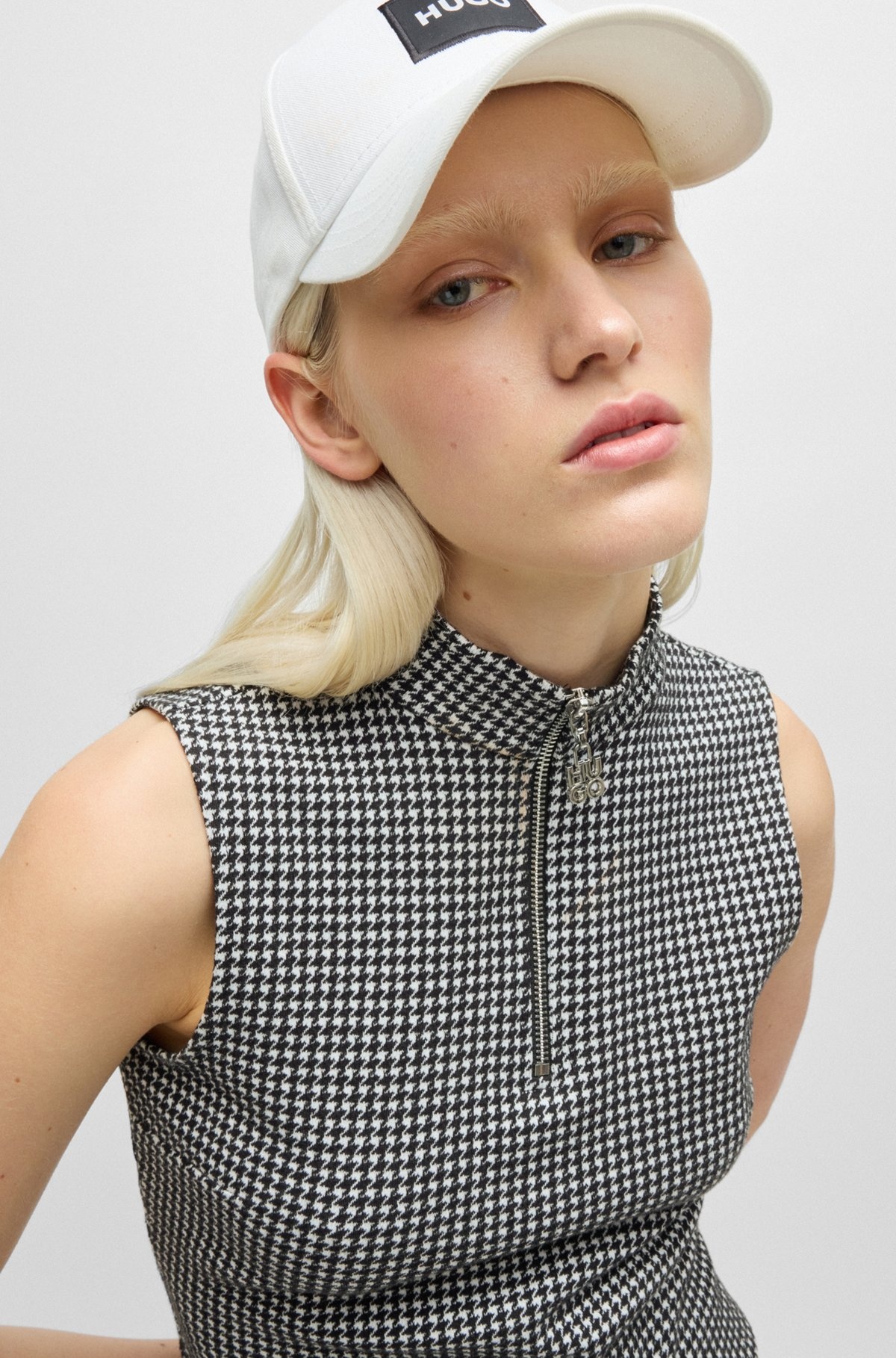 TOP IN HOUNDSTOOTH JACQUARD WITH ZIP CLOSURE - 5