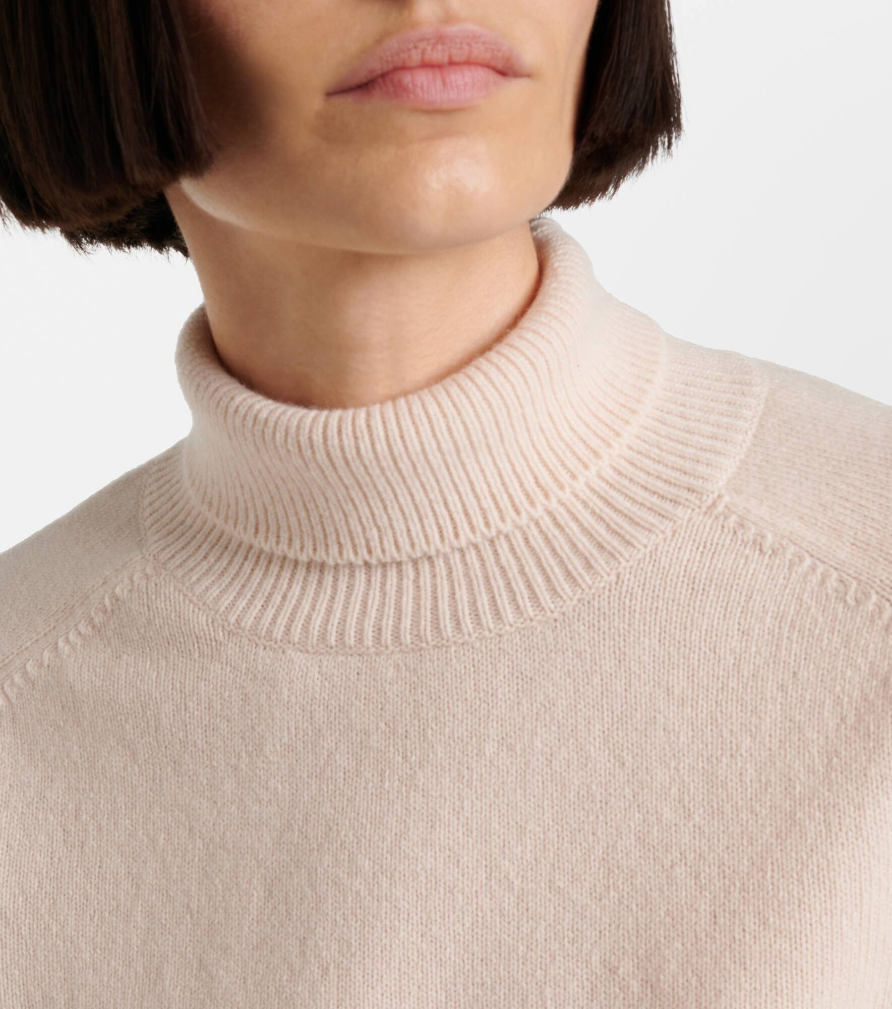 Wool turtleneck sweater - 4