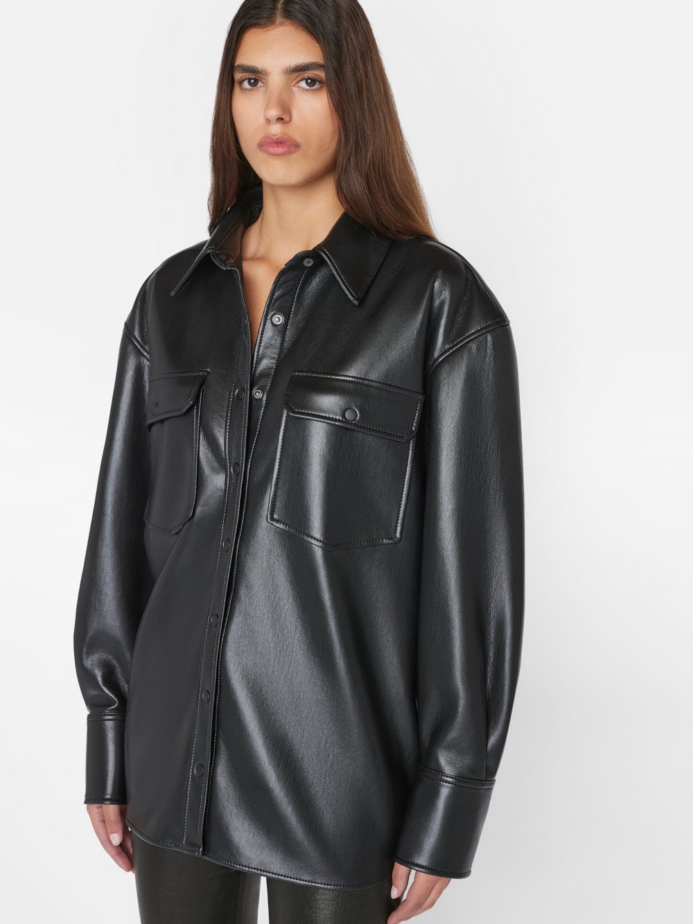 Recycled Leather Shirt Jacket in Noir - 4