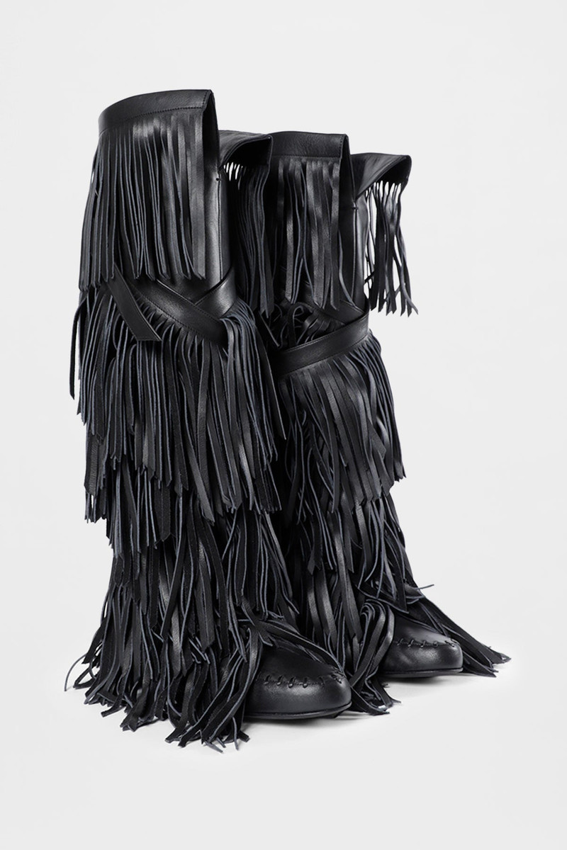 Aala Soft Fringe Boots 1