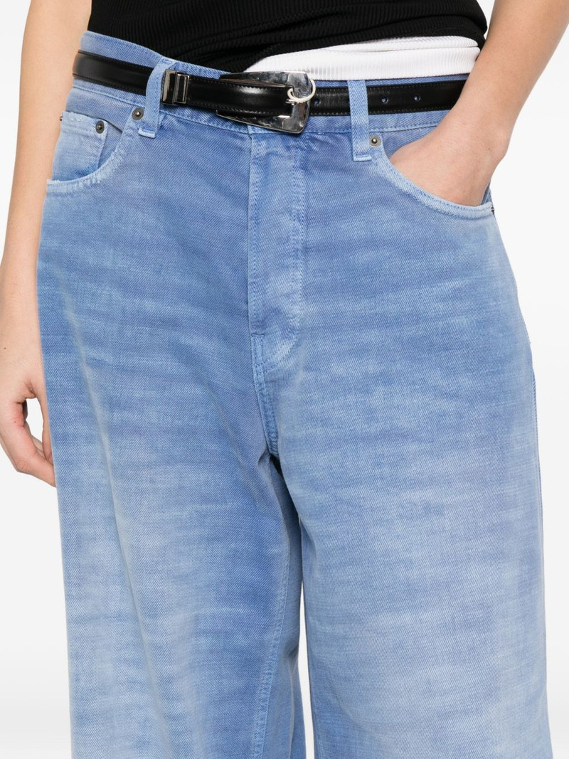 button jeans 5