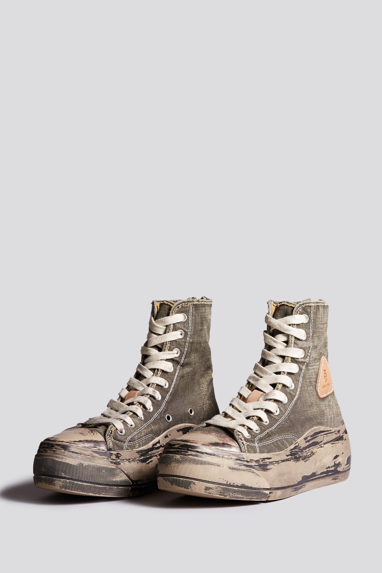 DISTRESSED 10-HOLE KURT SNEAKER - BLACK COATED CANVAS -R13 - 4
