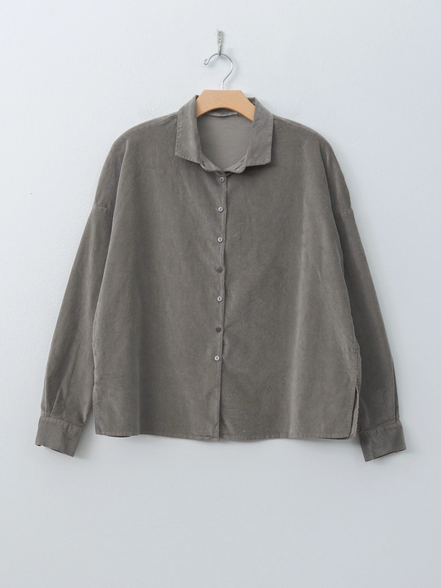 Short Collar Shirt V - Taupe - 1