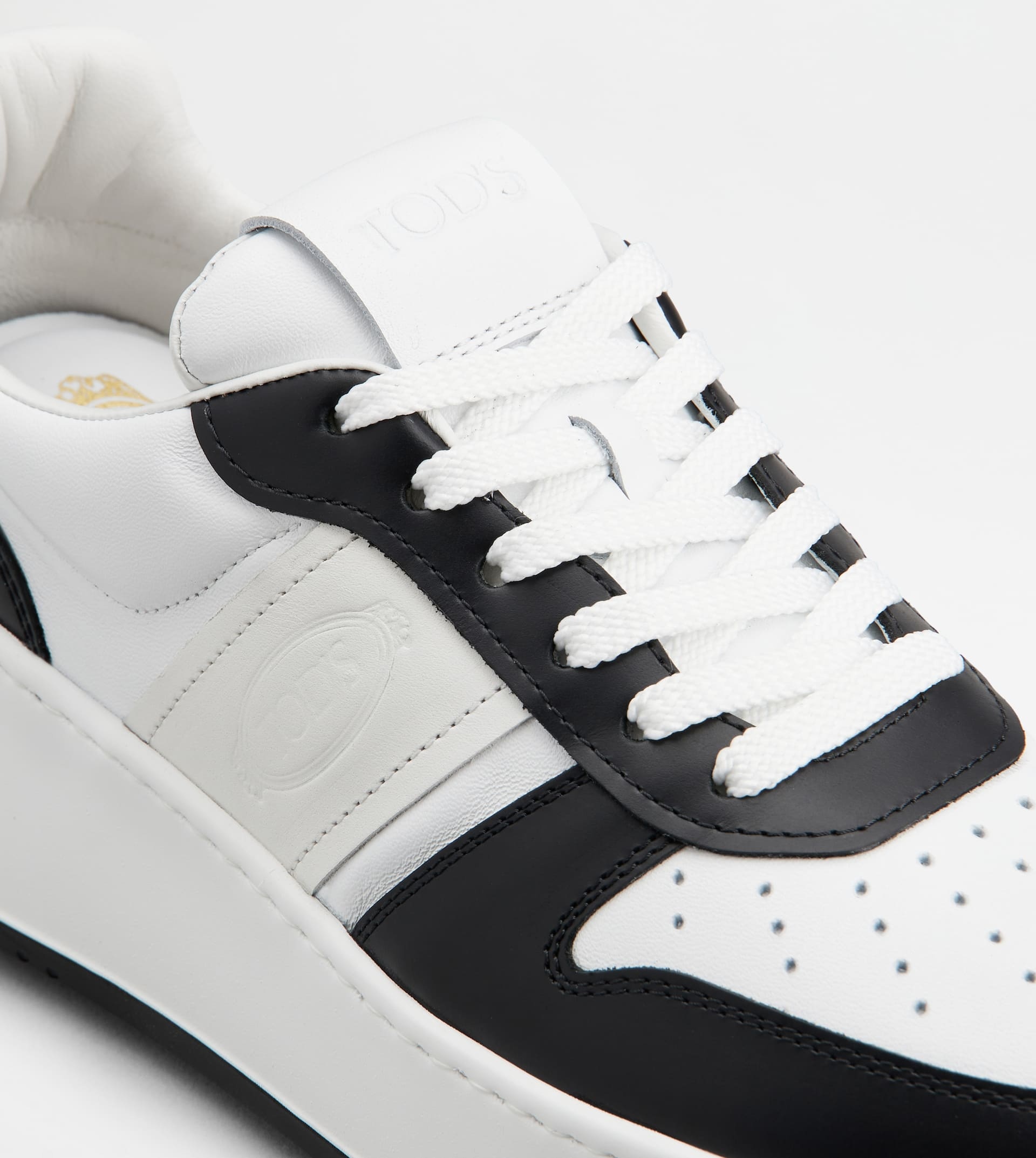 PLATFORM SNEAKERS IN LEATHER - WHITE, BLACK - 5