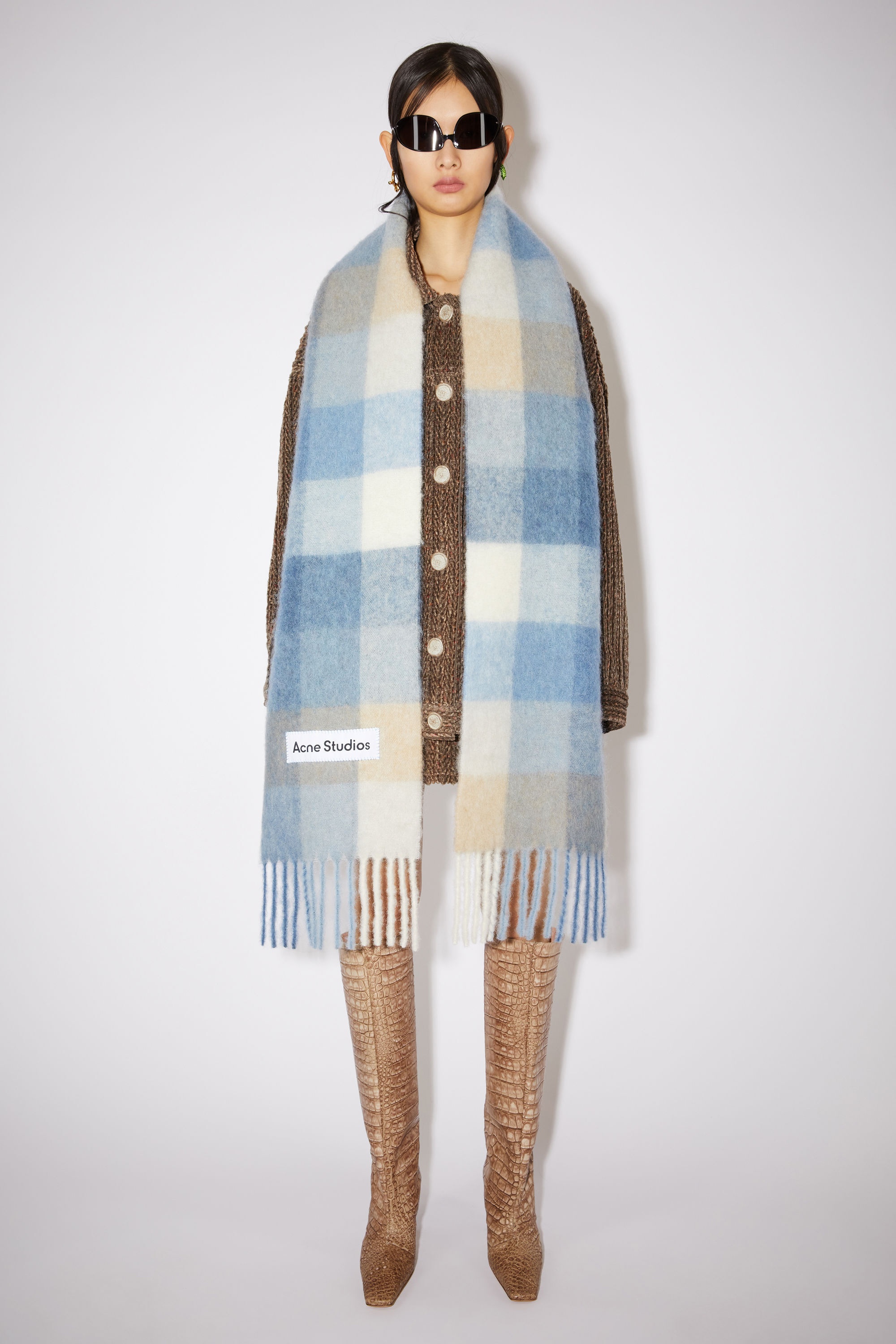 Checked wool fringe scarf - Pastel blue/beige - 2