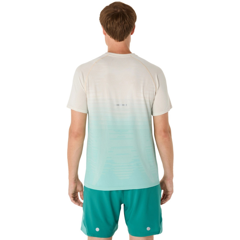 Asics MEN'S SEAMLESS SHORT SLEEVE TOP outlook