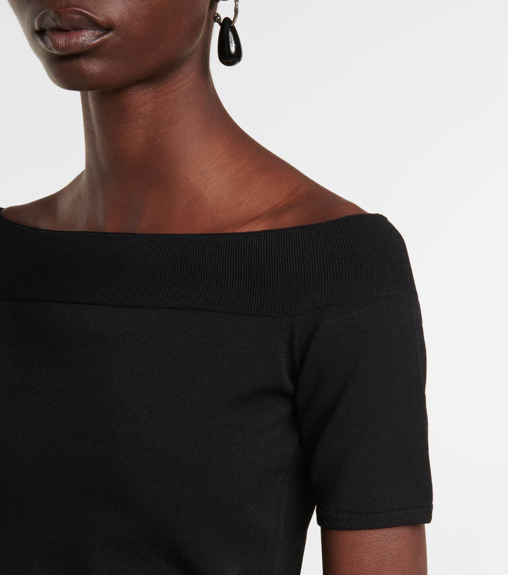 Off-shoulder top - 5