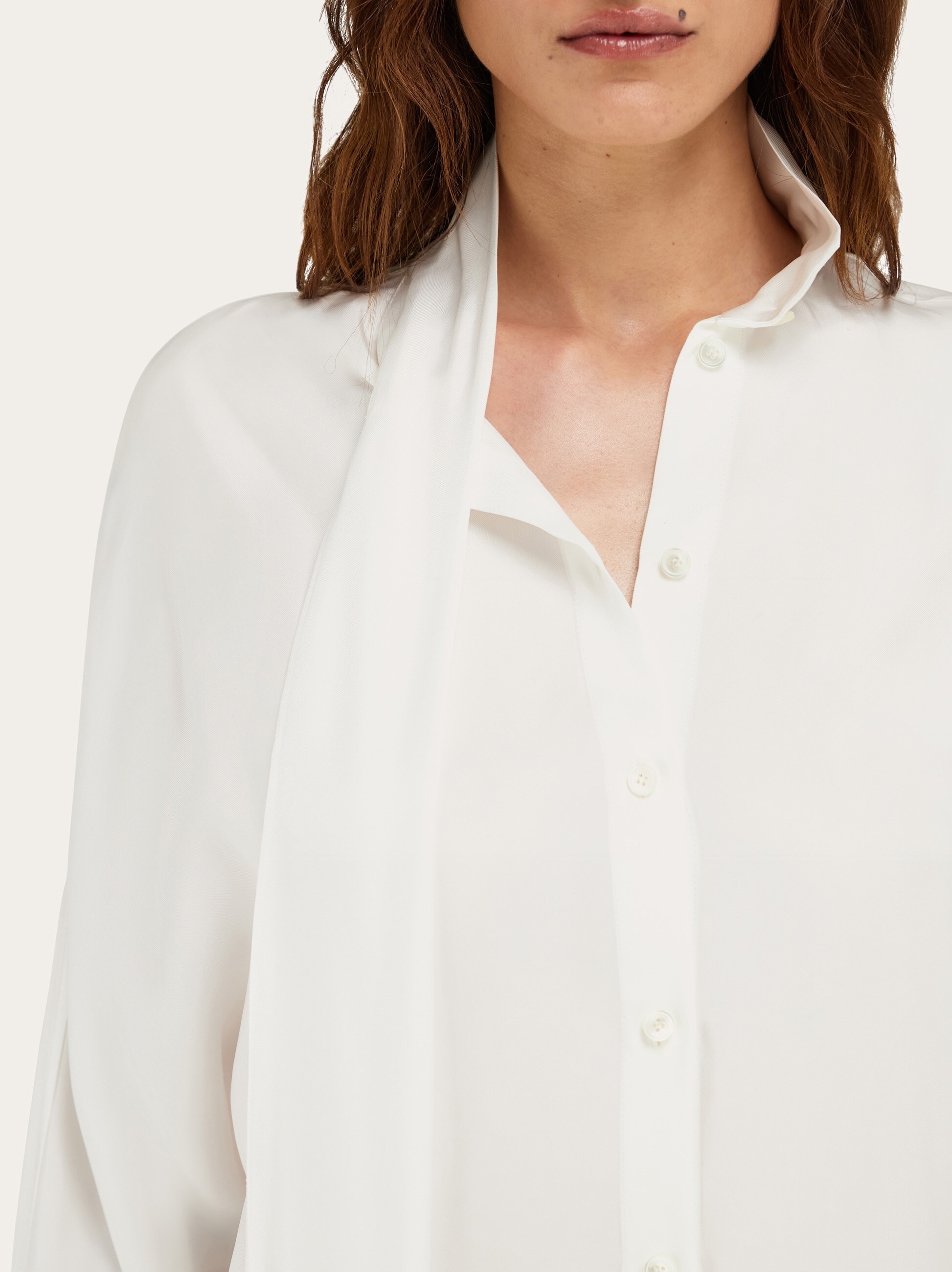 Viscose blouse with sash collar - 5
