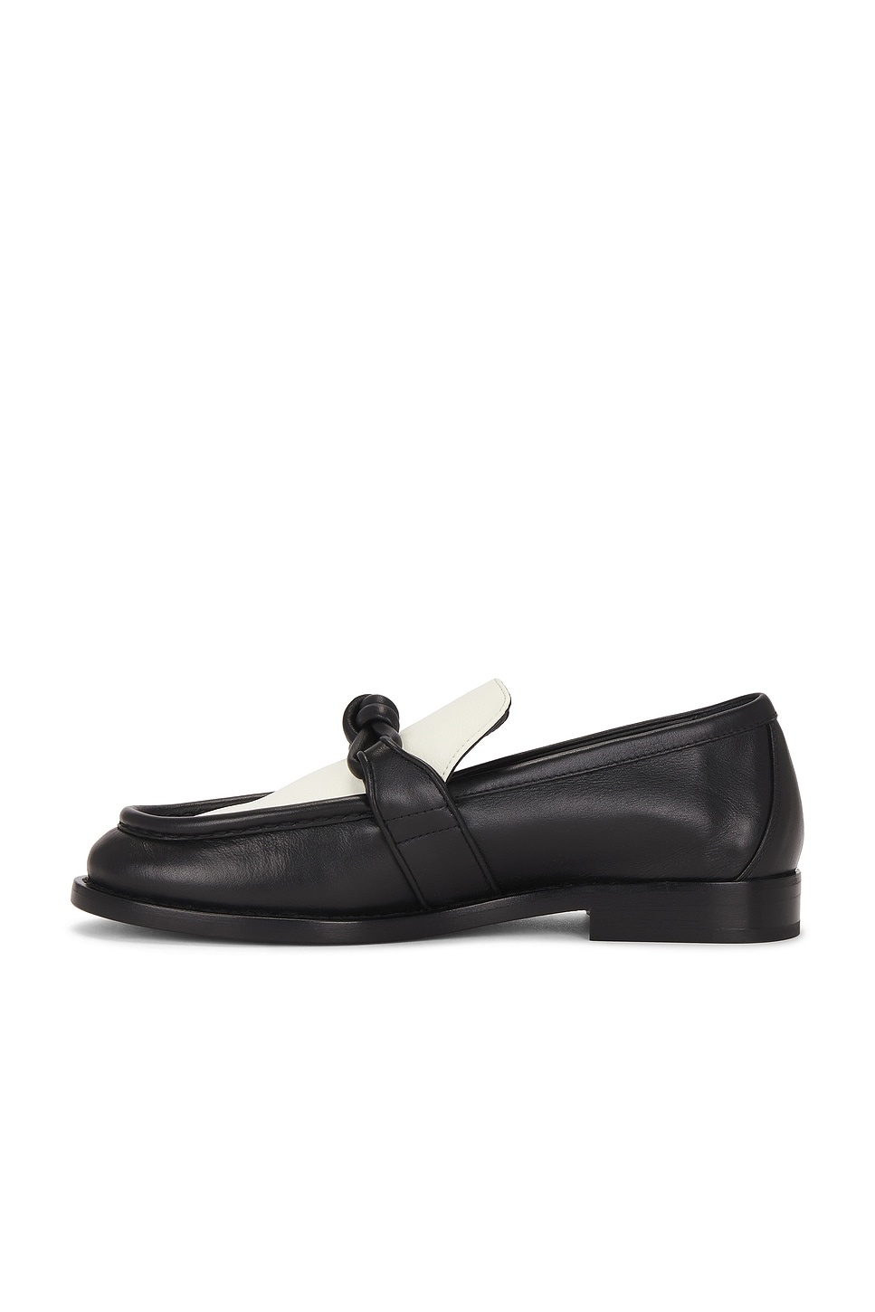 Astaire Flat - 5