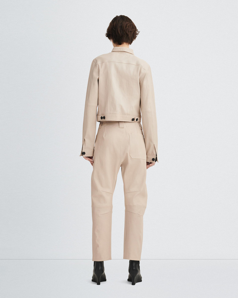 Debbie Leather Jacket
Classic Fit 5