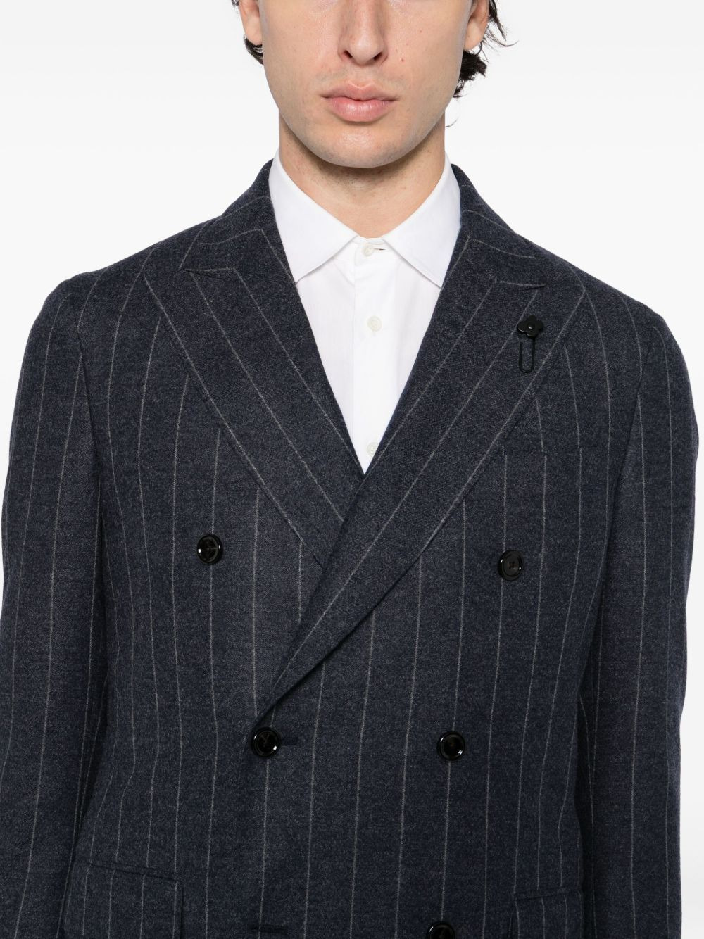 STRIPED DOUBLE-BREASTED SUIT - 2