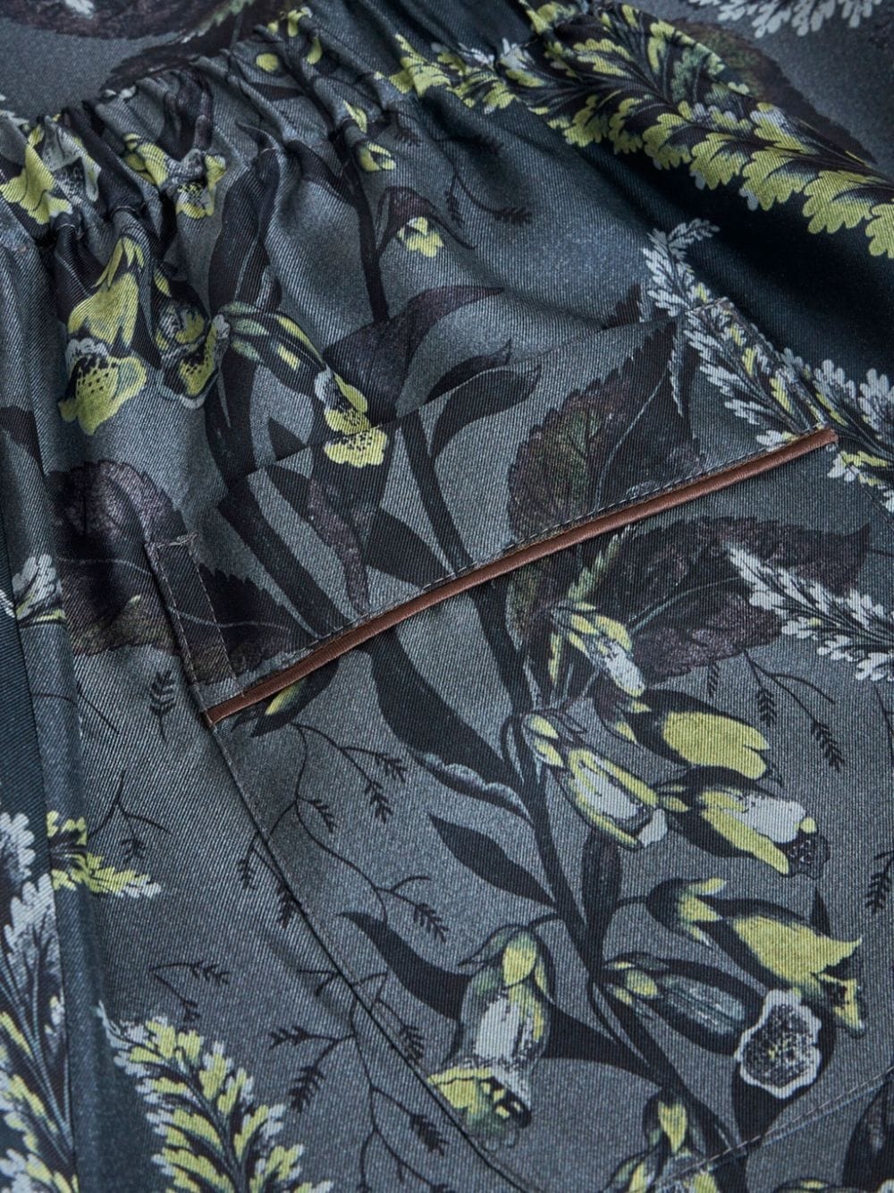 Foliage-print silk trousers - 5