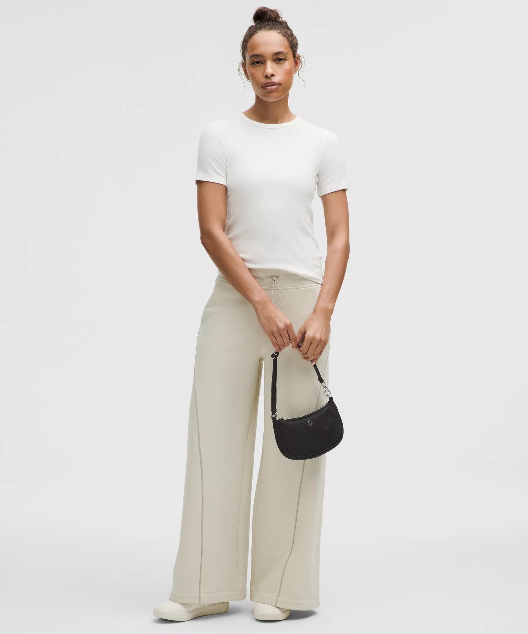 City Essentials Mini Shoulder Bag 1L - 2