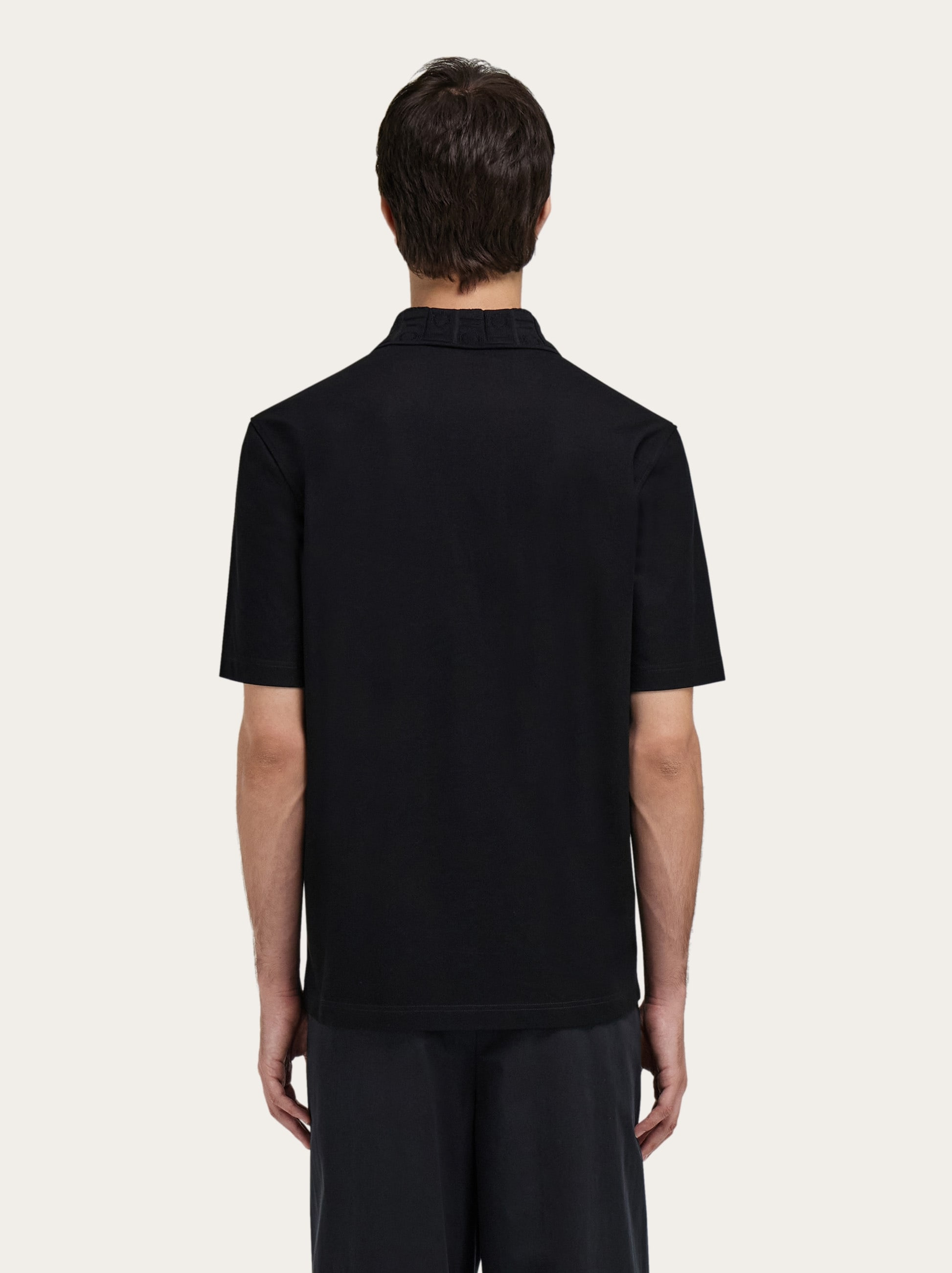 V-neck polo with jacquard pocket detail - 3