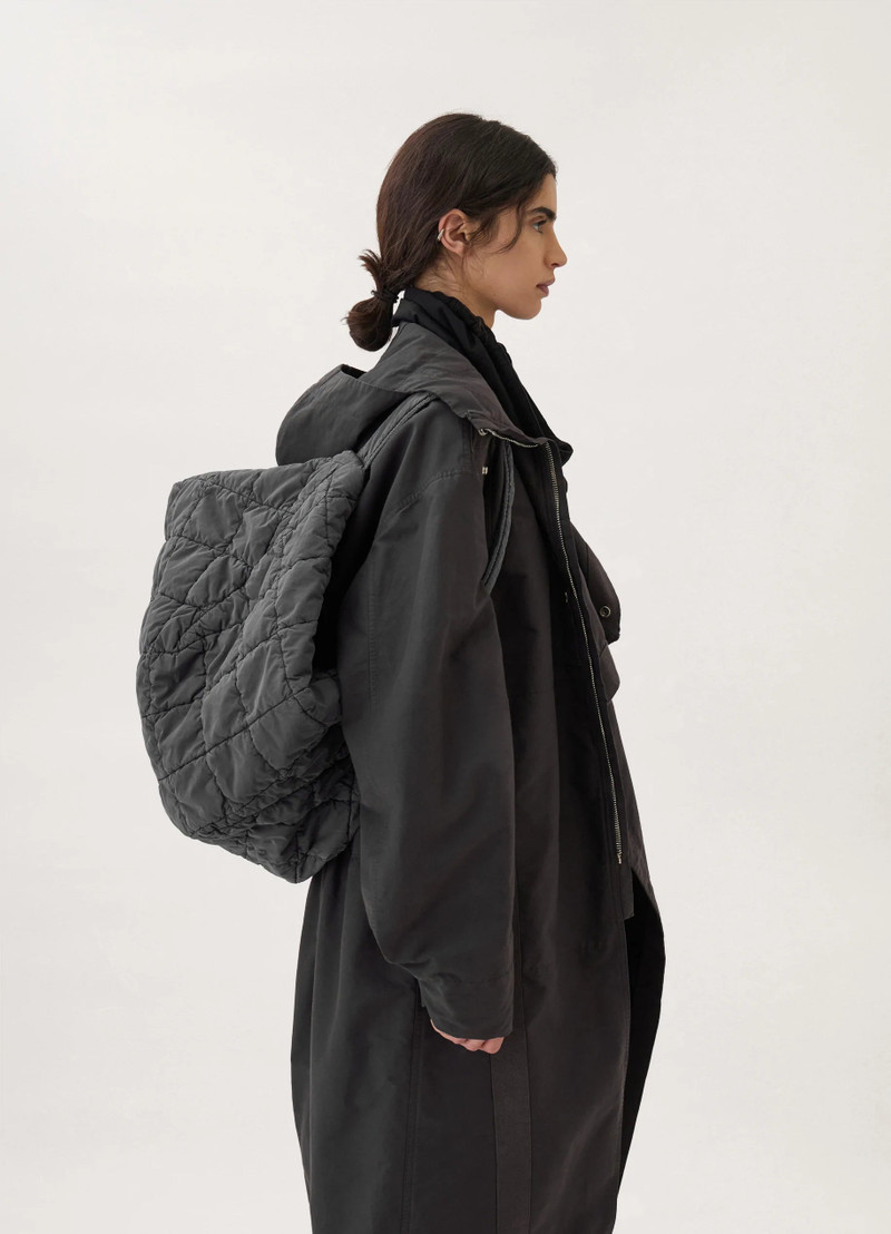 WADDED LARGE TOTE BAGE
COTTON NYLON 6