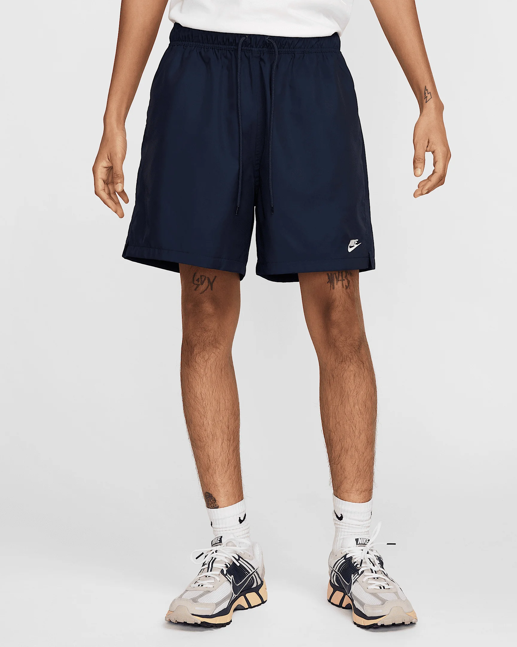 Nike Club Men's Woven Flow Shorts - 1