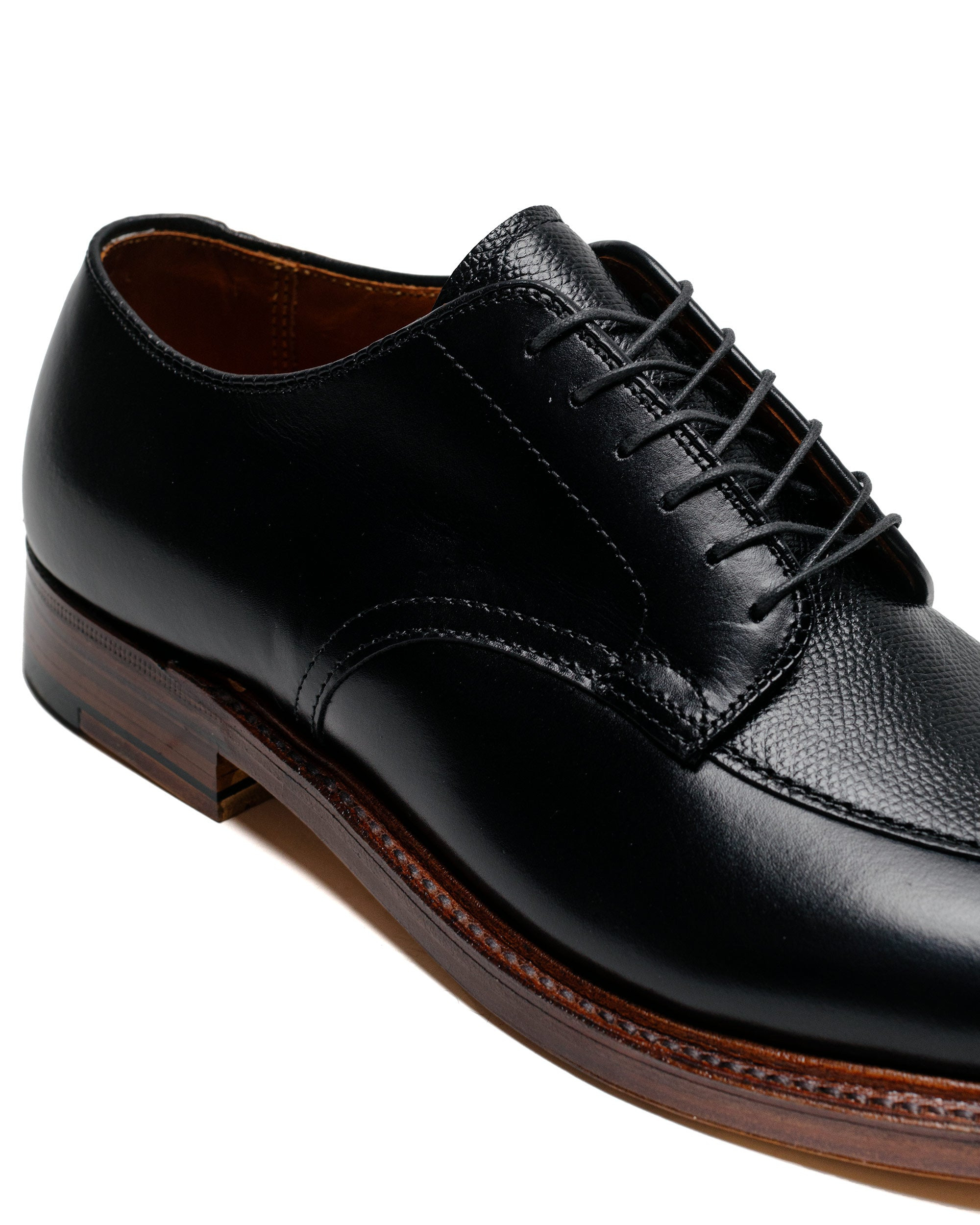V Tip Blucher Black Calfskin/Black Regina Grain G2603 - 3