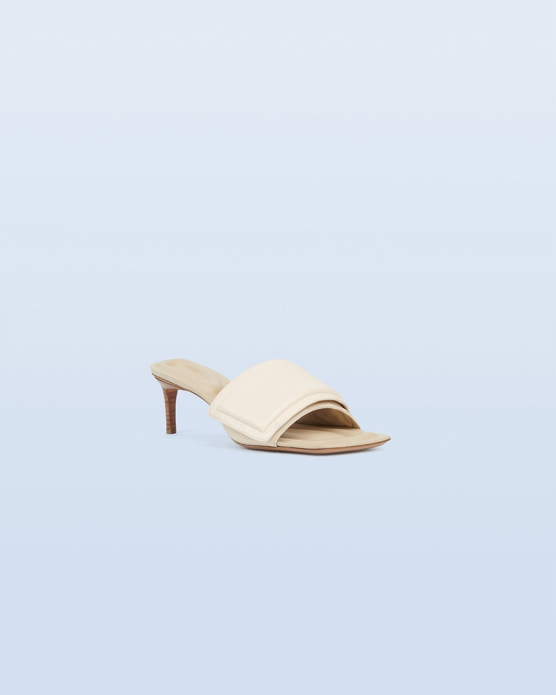 Jacquemus Les mules Piscine outlook