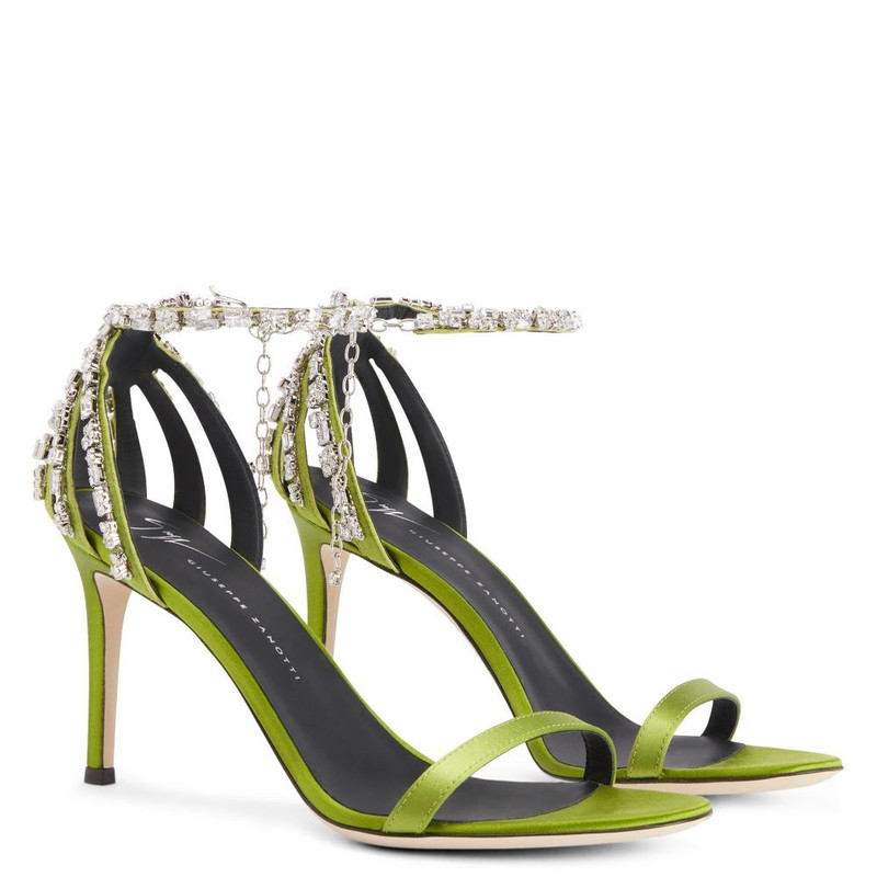 Adele Crystal 3