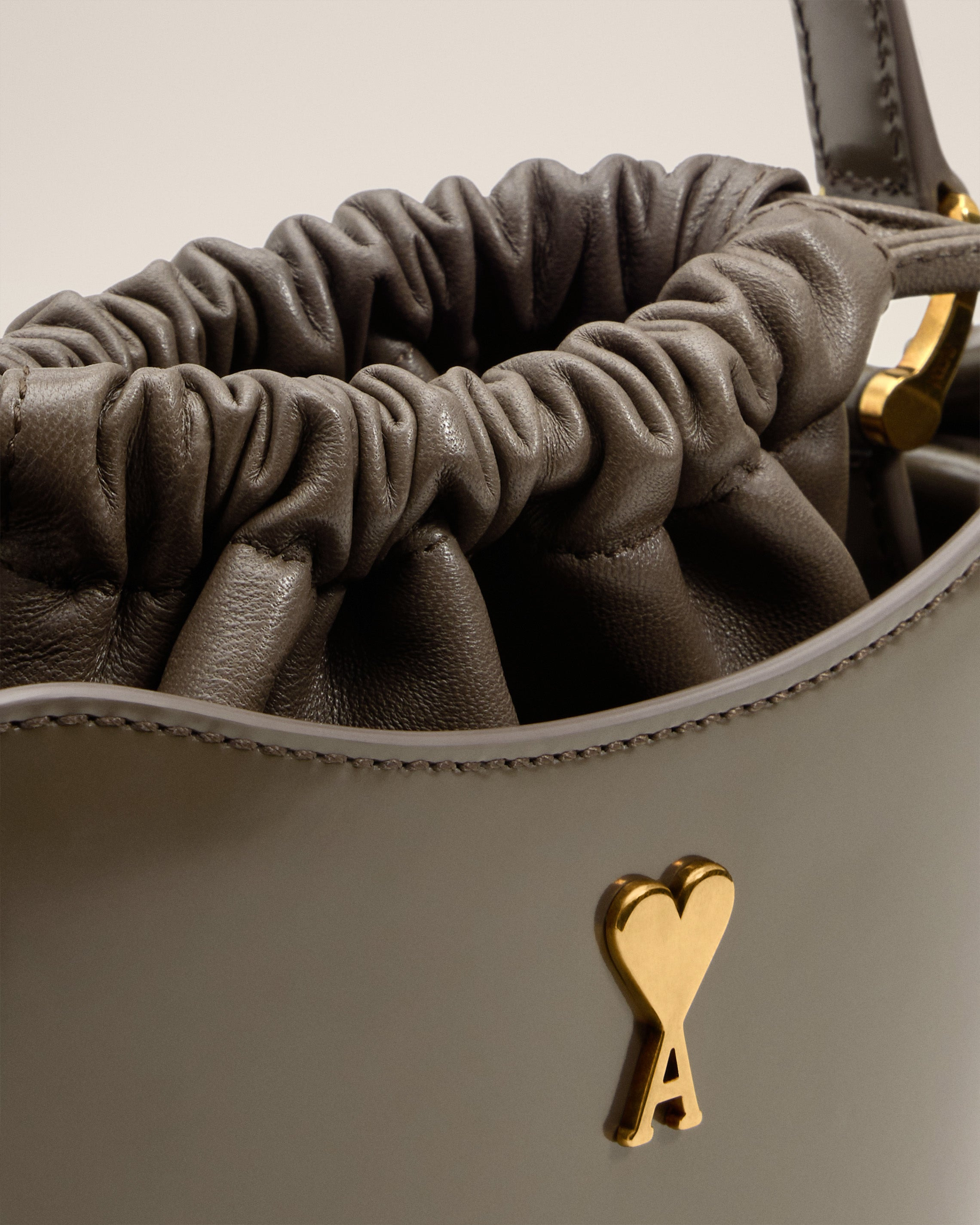 GREY GLAZED LEATHER MINI PARIS PARIS BUCKET BAG - 6
