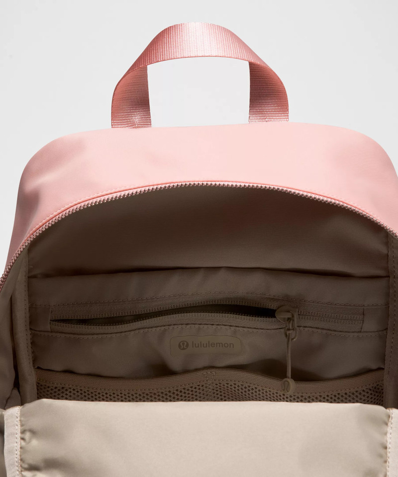 Everywhere Backpack Small 11.5L *Metal Hardware 5