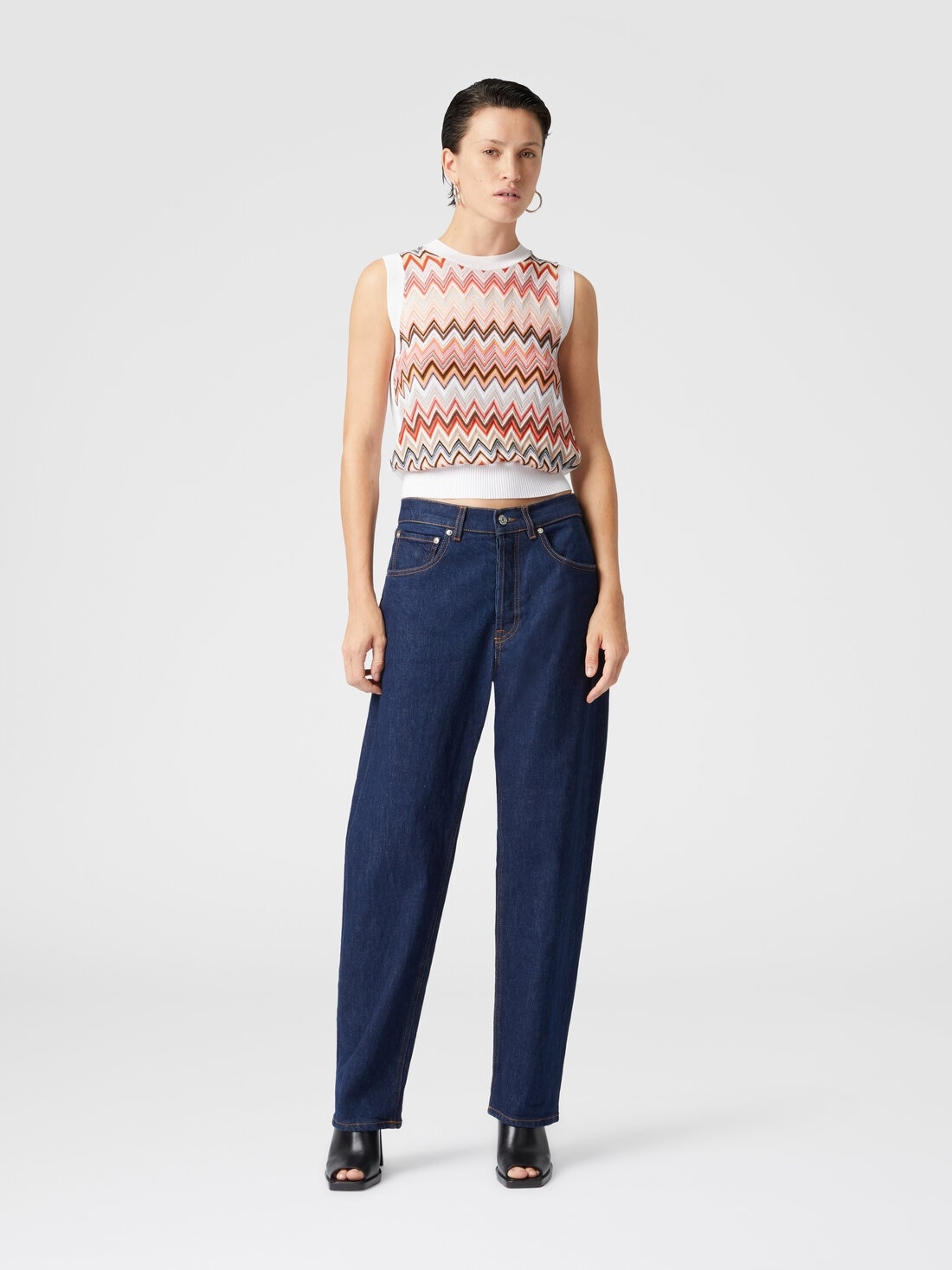 Viscose-blend crewneck vest with chevron insert - 2