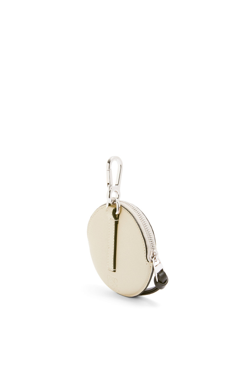 Loewe Herbarium cookie charm in classic calfskin outlook