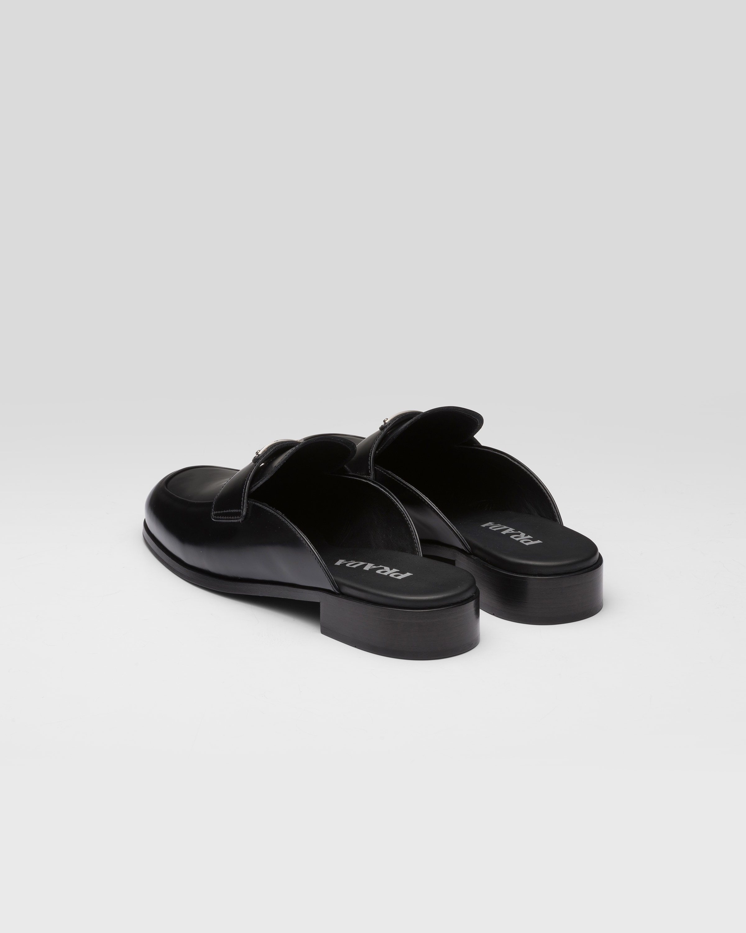 Brushed leather sabots - 5