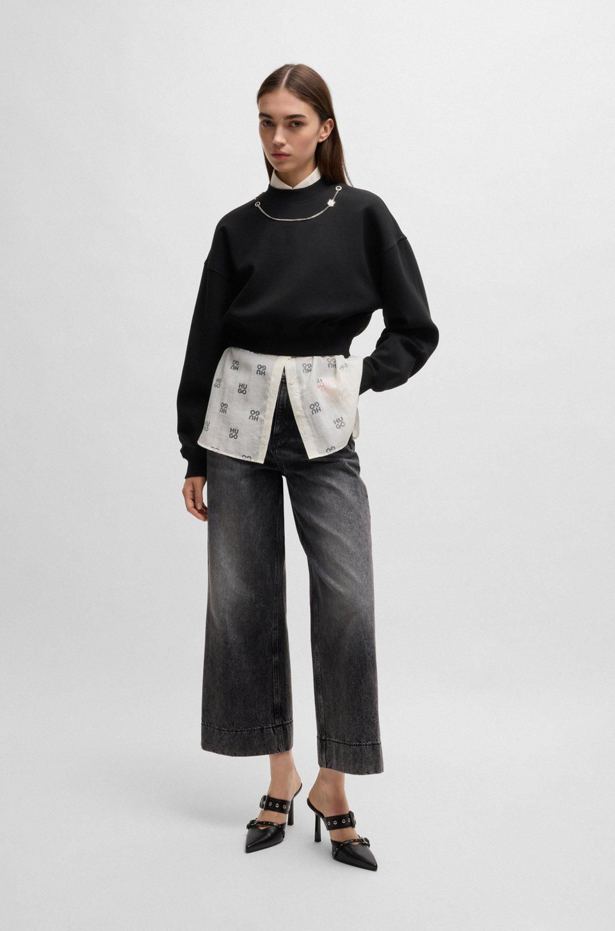 SWEATSHIRT WITH DETACHABLE SIGNATURE CHAIN - 3