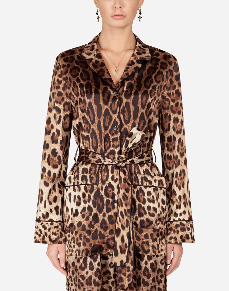 Leopard-print satin pajama shirt with belt - 1