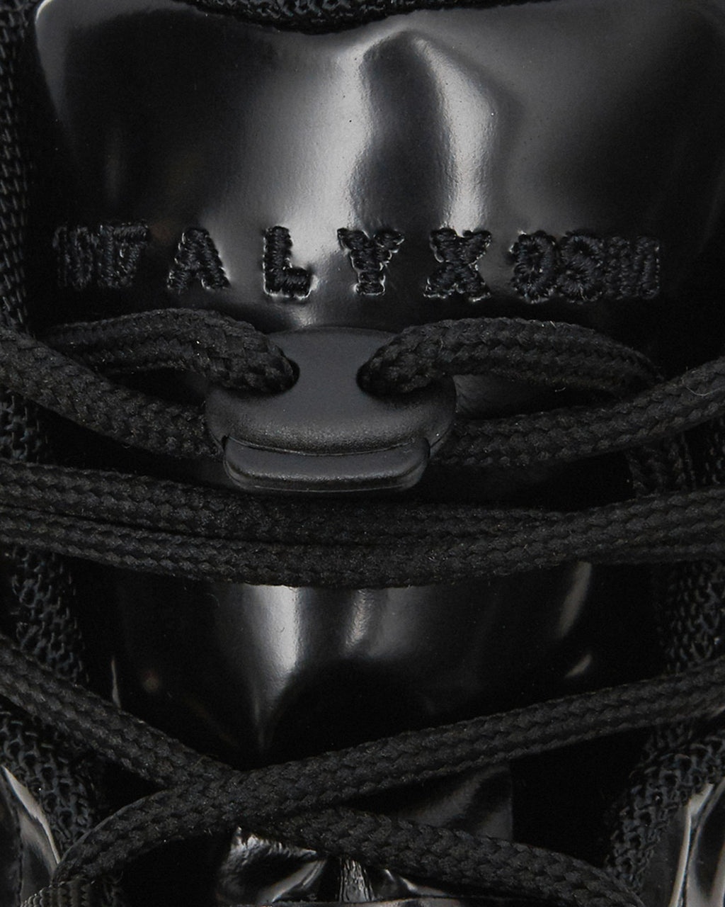 HIKING BOOT - 8