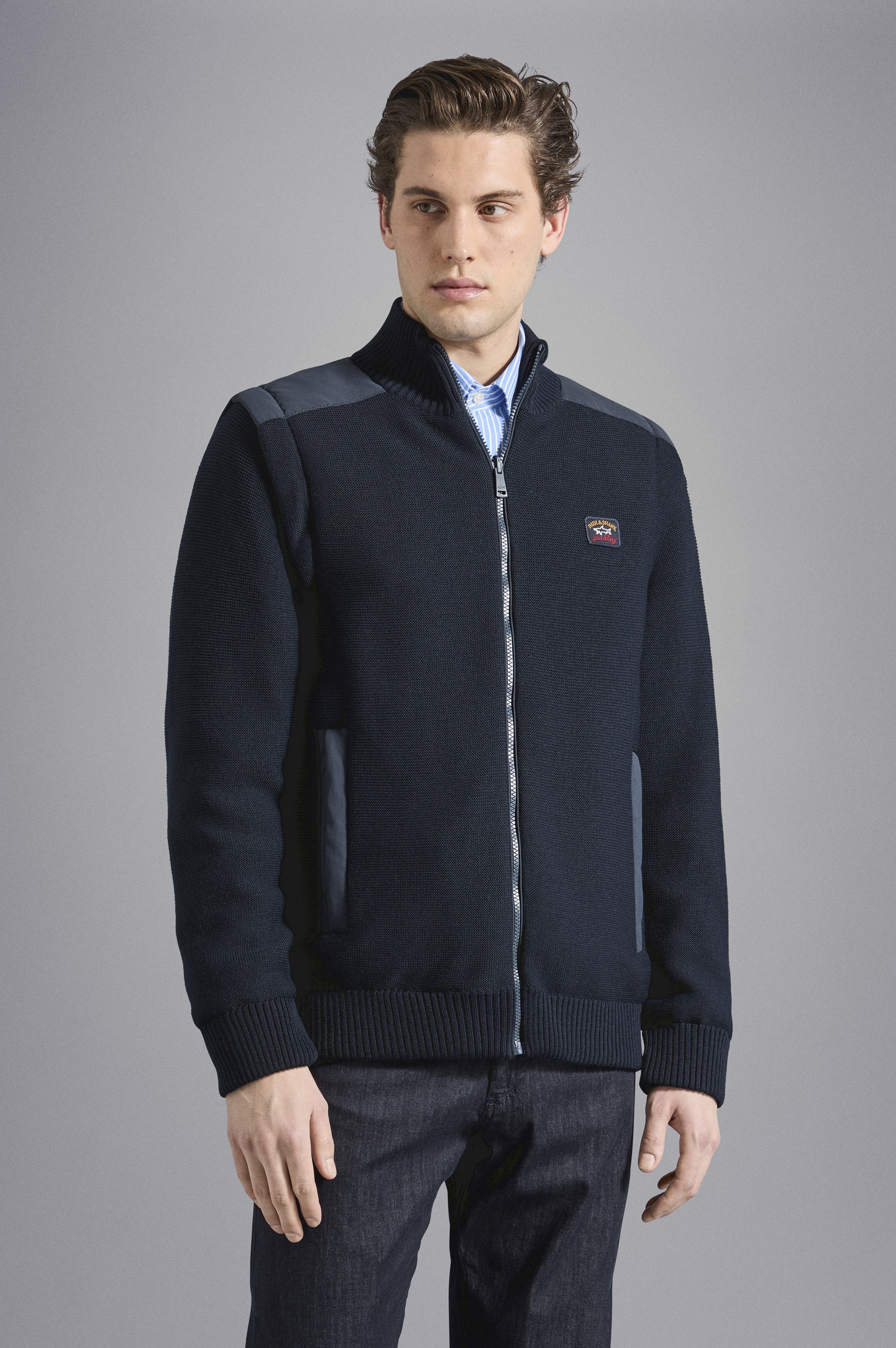 REVERSIBLE JACKET WITH DETACHABLE SLEEVES - 7