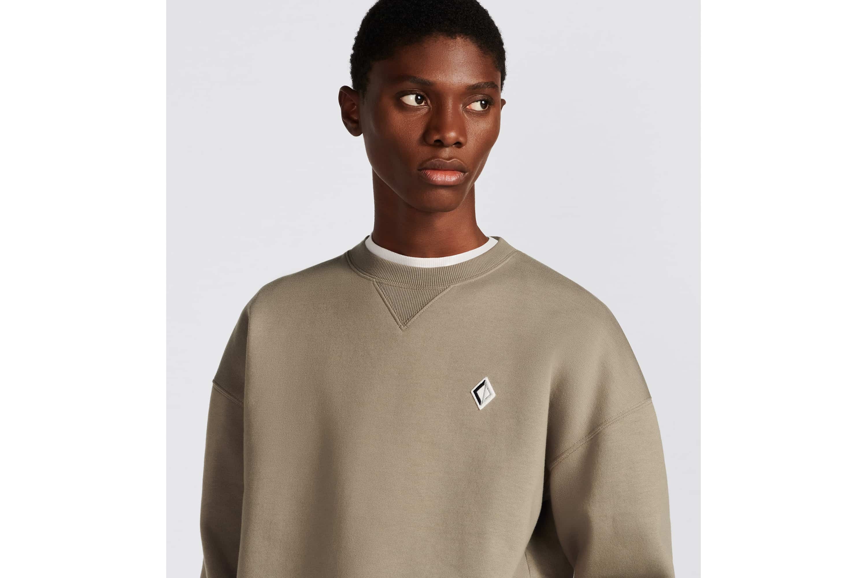 CD Diamond Oversized Sweatshirt - 7