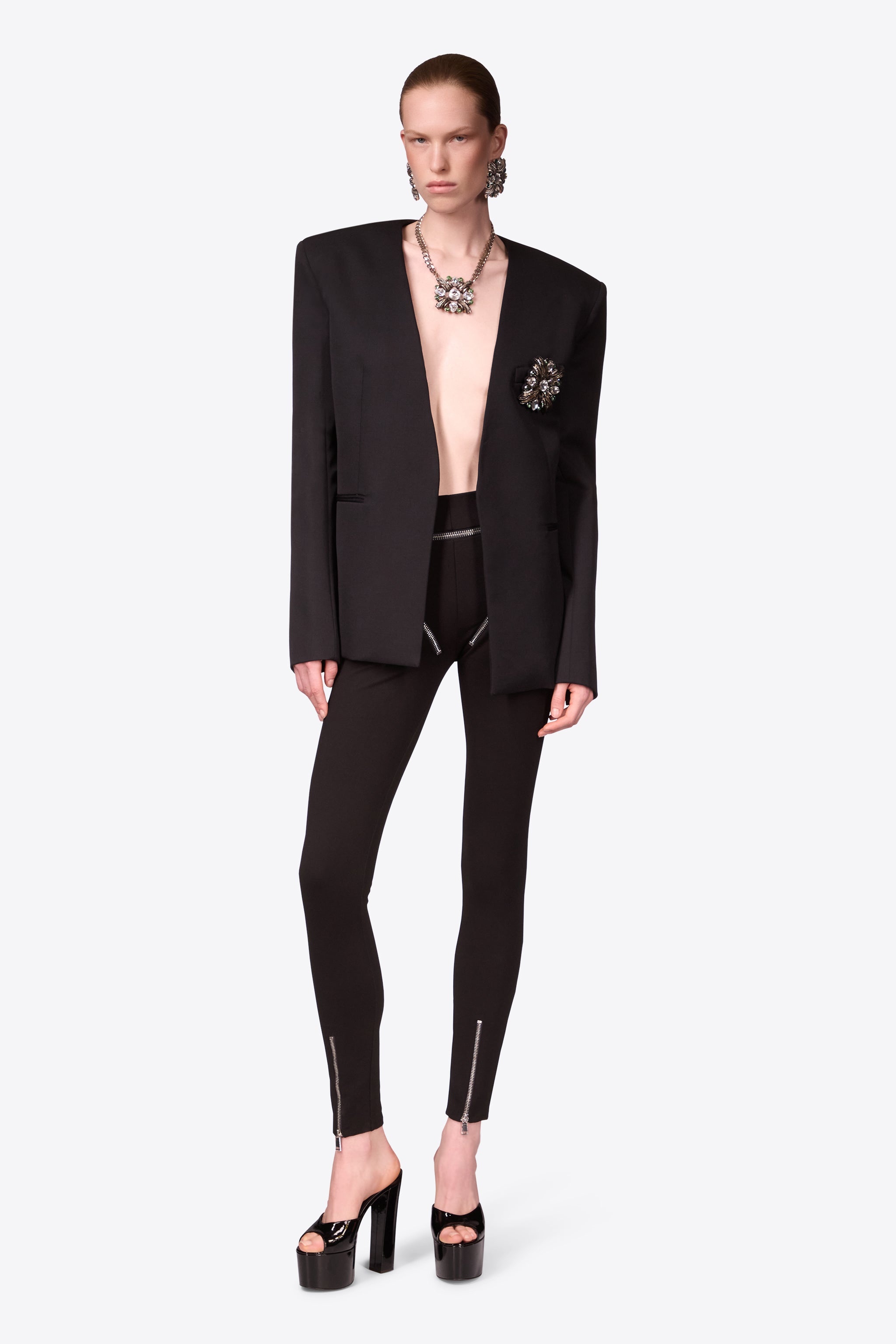 CRYSTAL BROOCH COLLARLESS BLAZER - 4