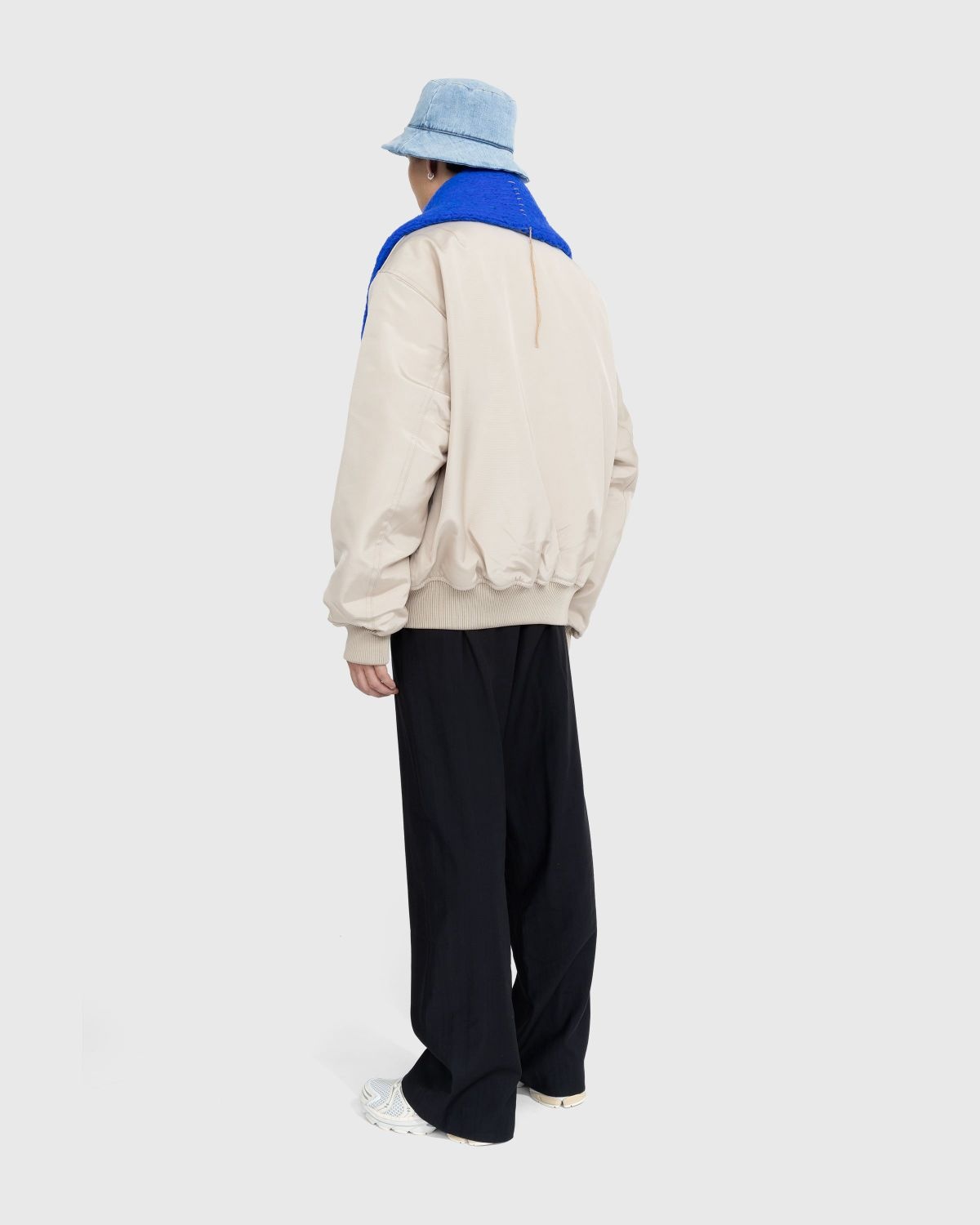 Acne Studios – Shearling Collar Jacket Beige - 4