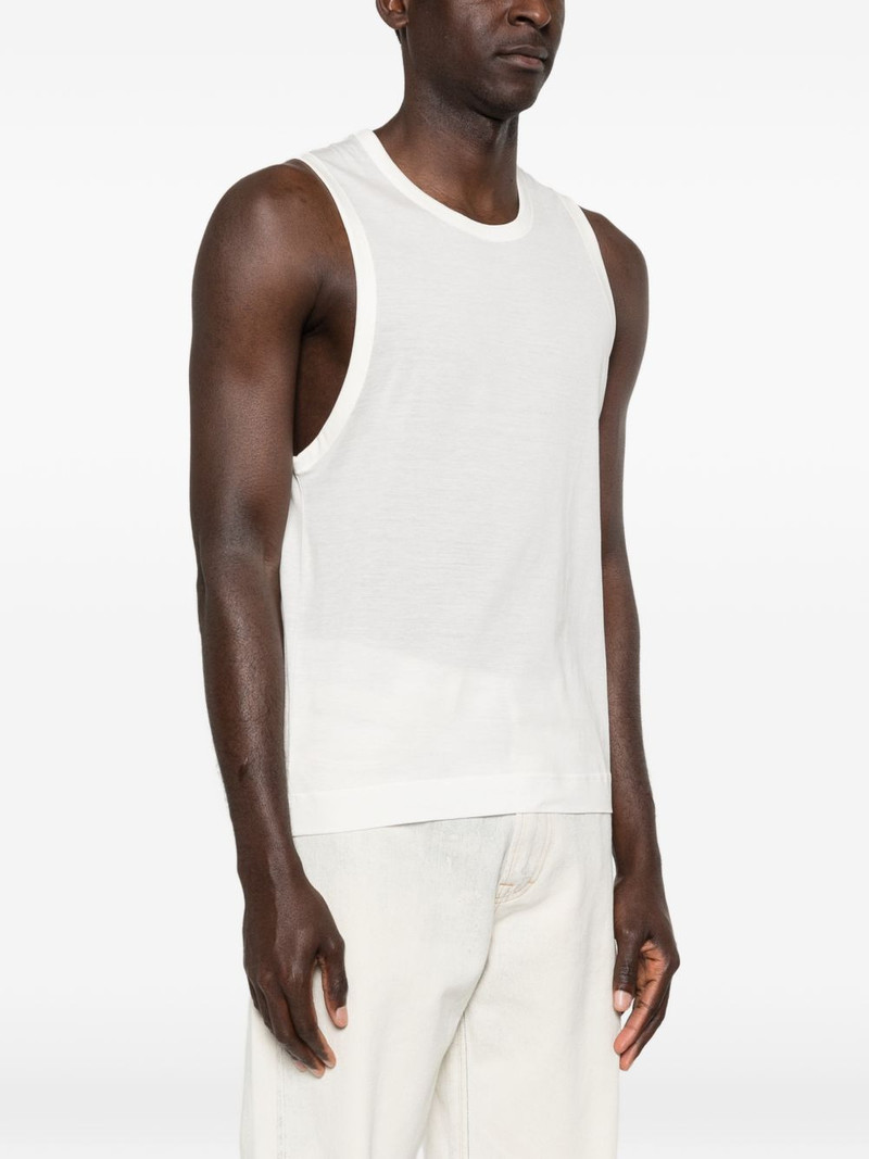 sleeveless vest 3