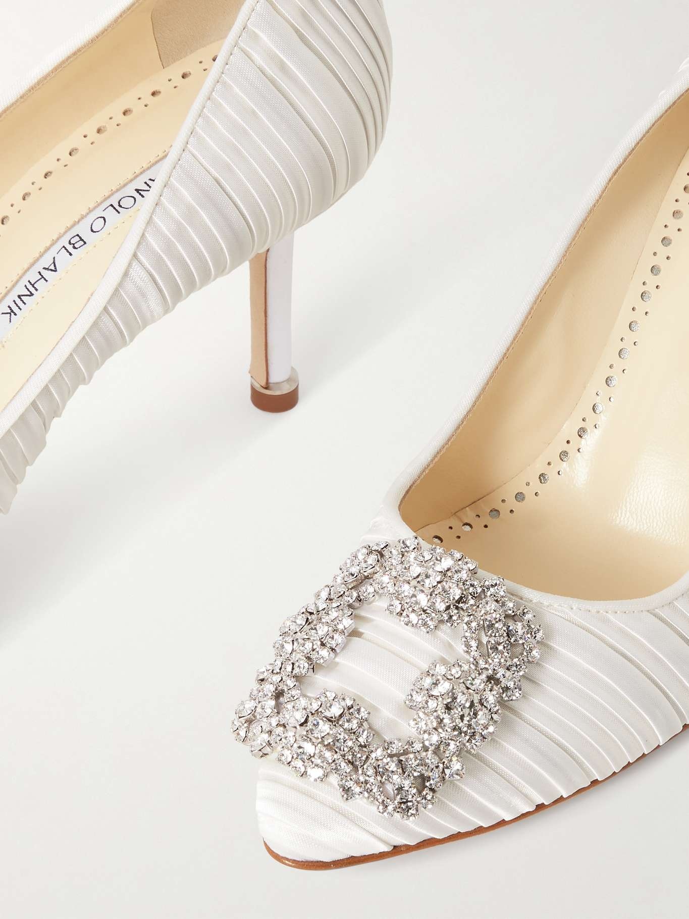 Hangisi 70 crystal-embellished pleated satin pumps White - 4