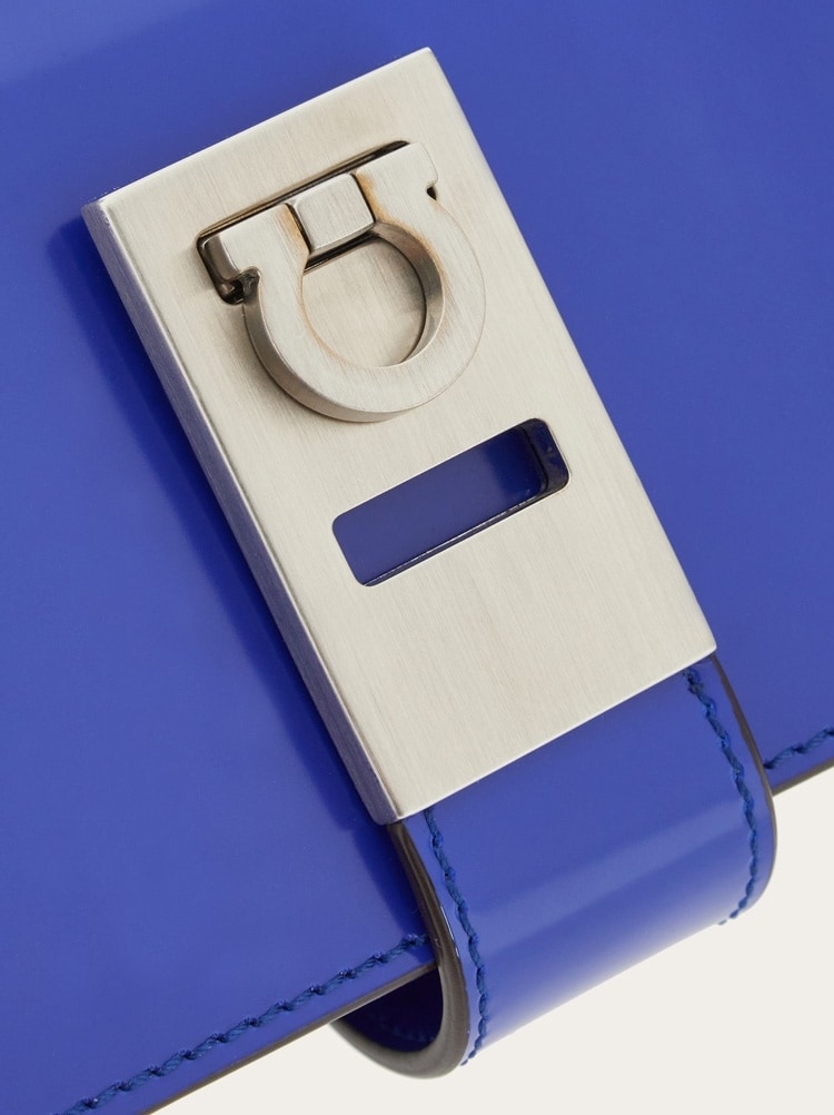 CREDIT CARD HOLDER - 5