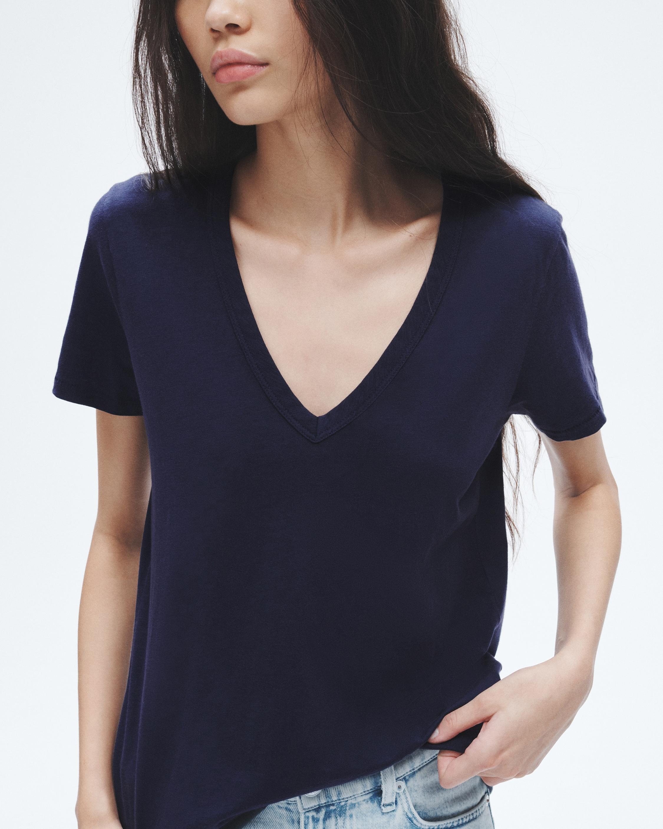 The Slub Vee
Organic Pima Cotton T-Shirt - 6