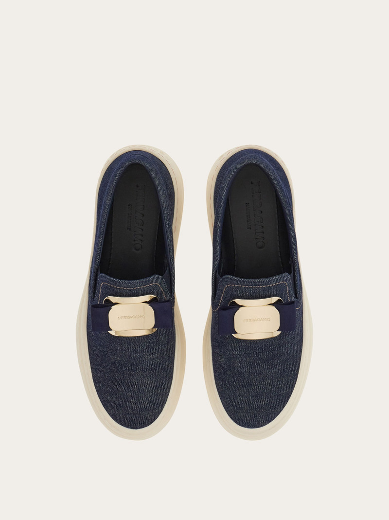 New Vara plate slip on 2