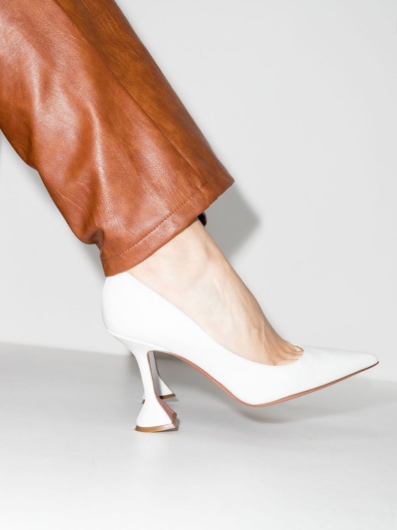 pointed-toe pumps - 3