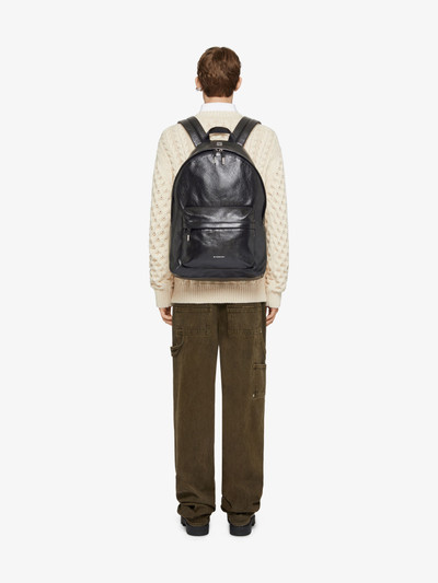 Givenchy OVERSIZED ESSENTIAL U BACKPACK IN GRAINED LEATHER outlook