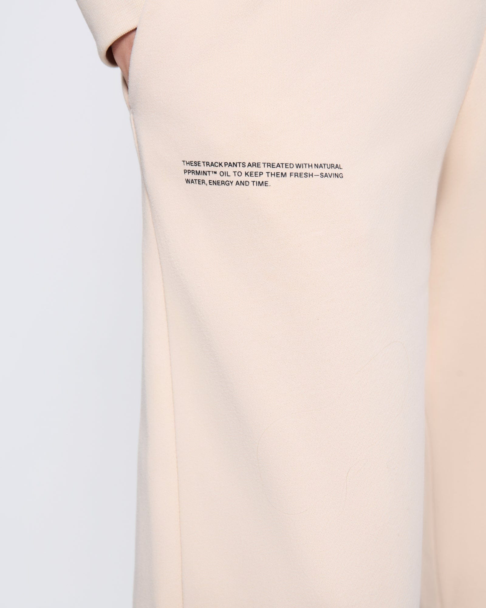 Womens 365 Midweight Track Pants - Sand - 4