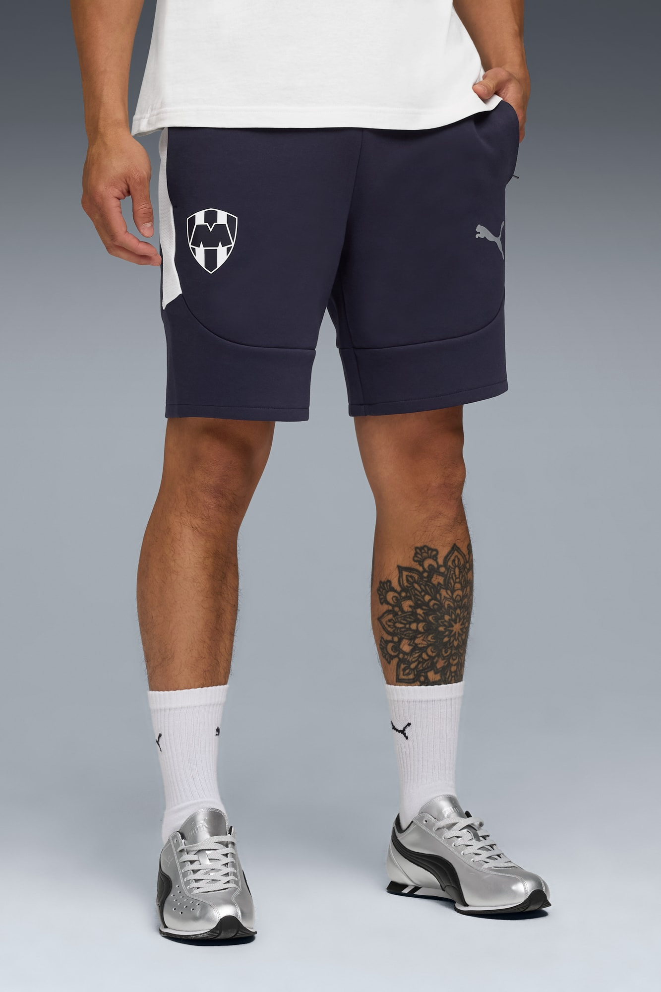 CF Monterrey EVOSTRIPE Shorts Men - 3