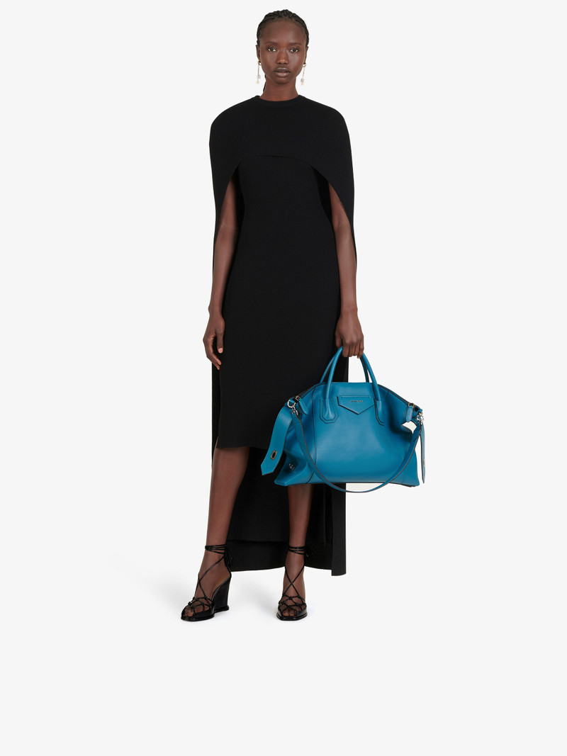Givenchy Medium Antigona Soft bag in smooth leather outlook