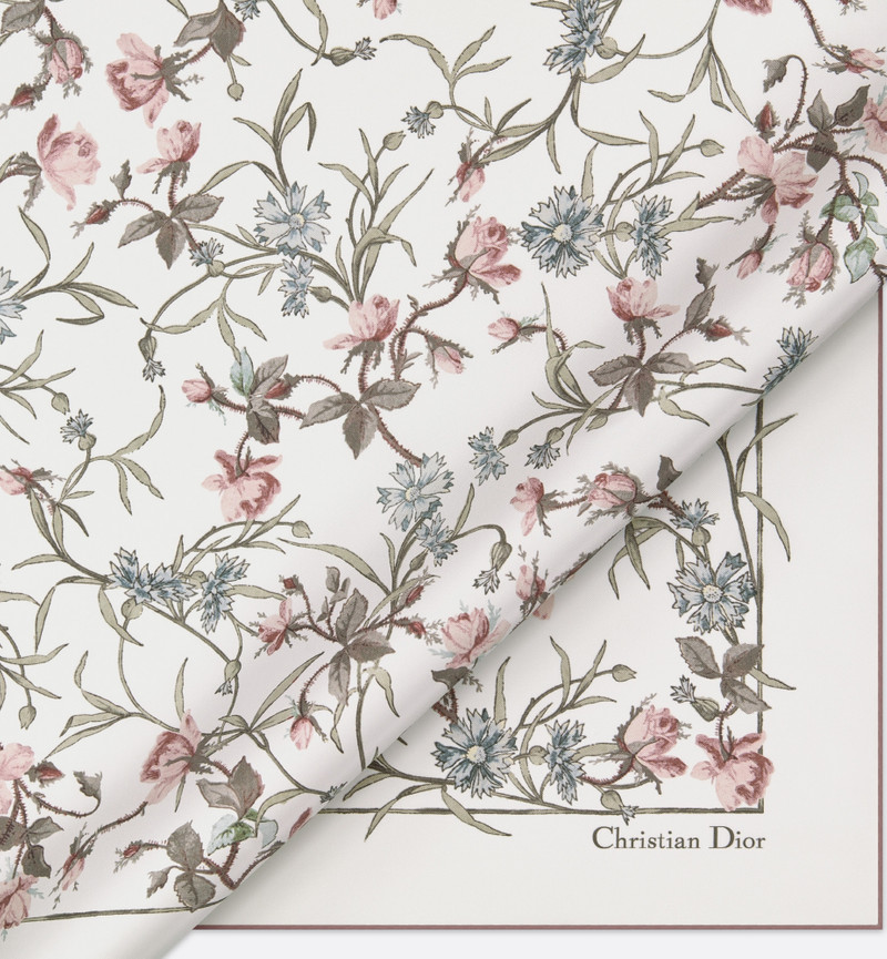 Lumière de Rose 90 Square Scarf 4