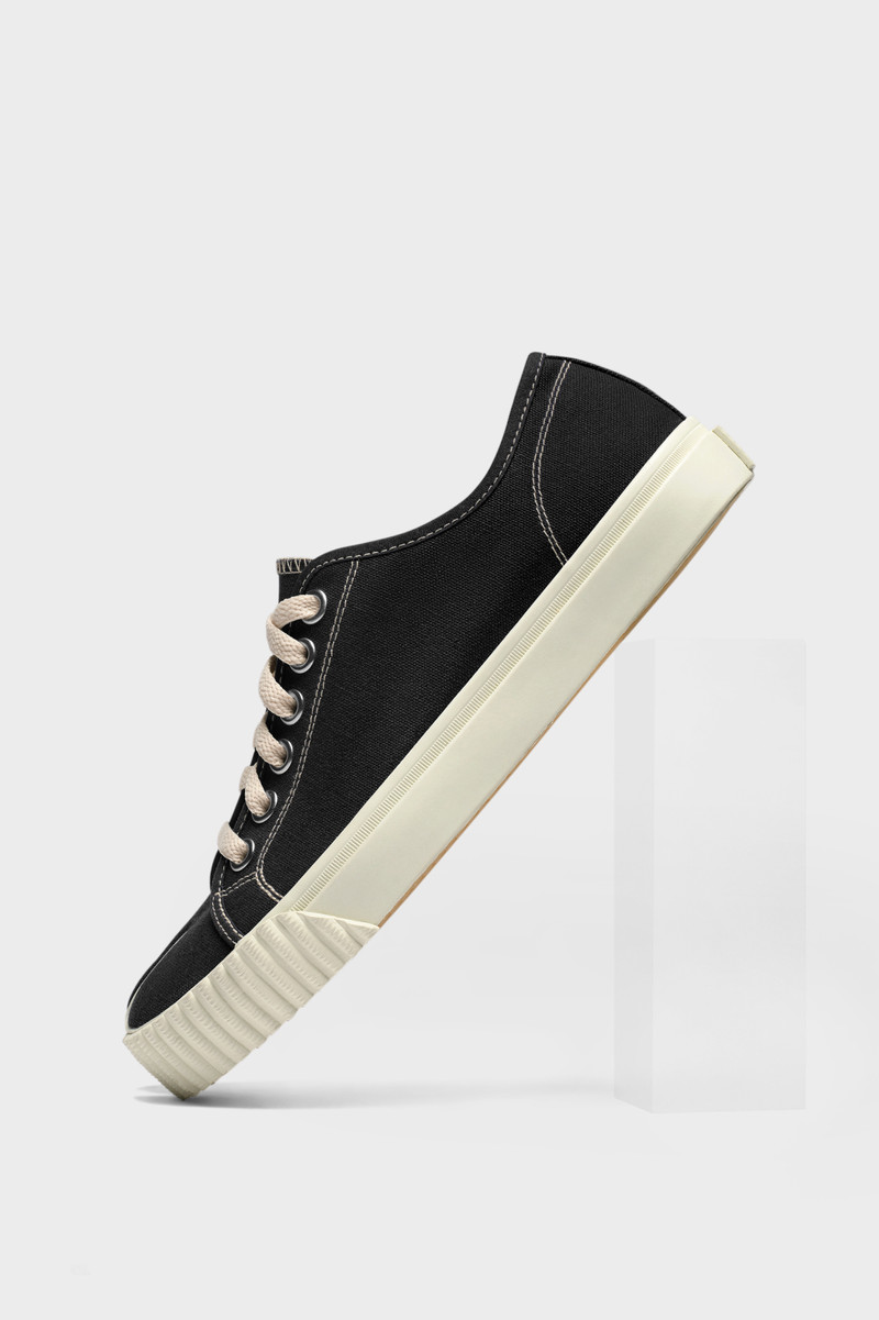 Maison Margiela Tabi sneakers outlook