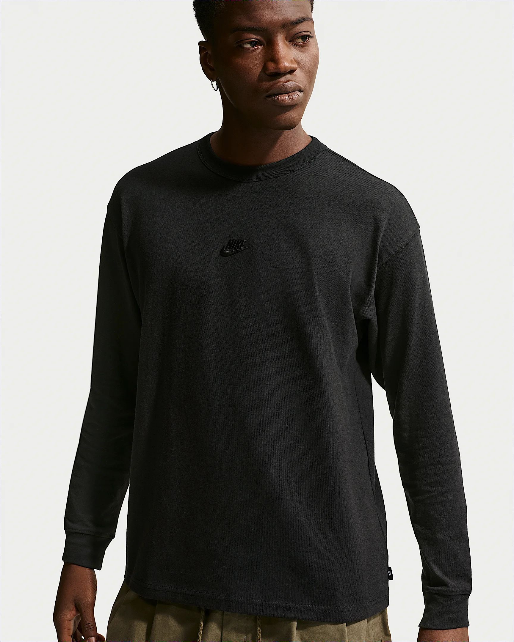 Nike Sportswear Premium Essentials Men's Long-Sleeve T-Shirt - 1