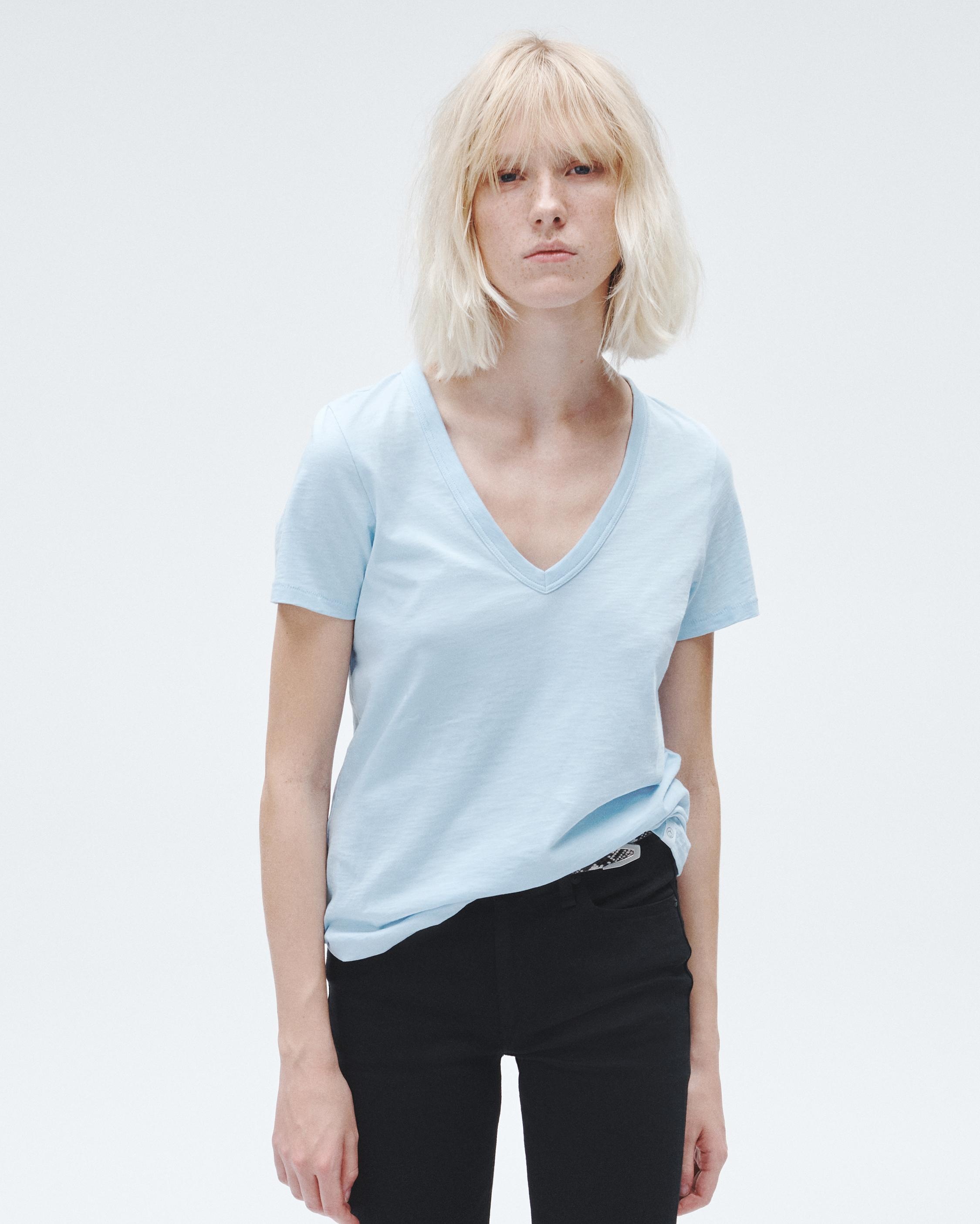 The Slub Vee
Organic Pima Cotton T-Shirt - 2